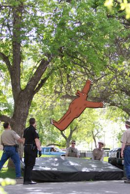 Прикрепленное изображение: bear03_Duann_04262012_.jpg